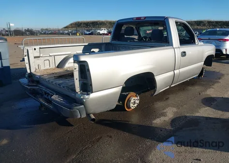 2003 Chevrolet Silverado 1500 Ls z USA, uszkodzony, nr VIN 1GCEC14T63Z286783